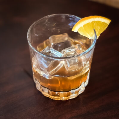 Picture of an Old Fashioned cocktail